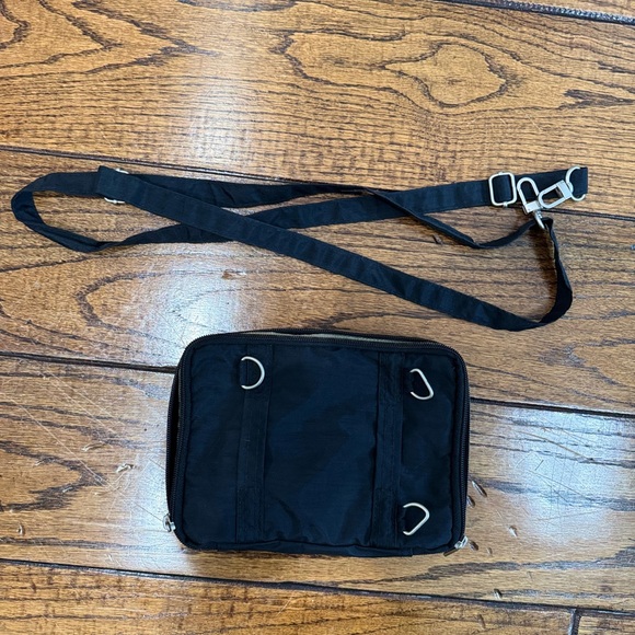 Baggallina Womens Black Canvas AllWeather Crossbody /Wallet/PassportHolder NWOT - Picture 9 of 11